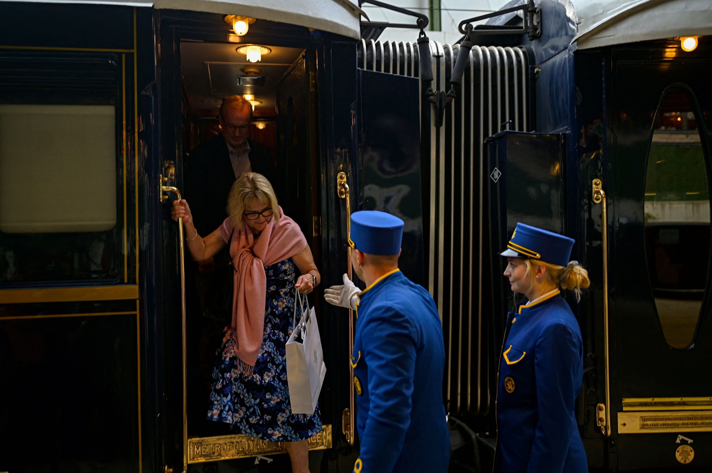 Simplon Orient Express Express Train Passenger Car Set 1