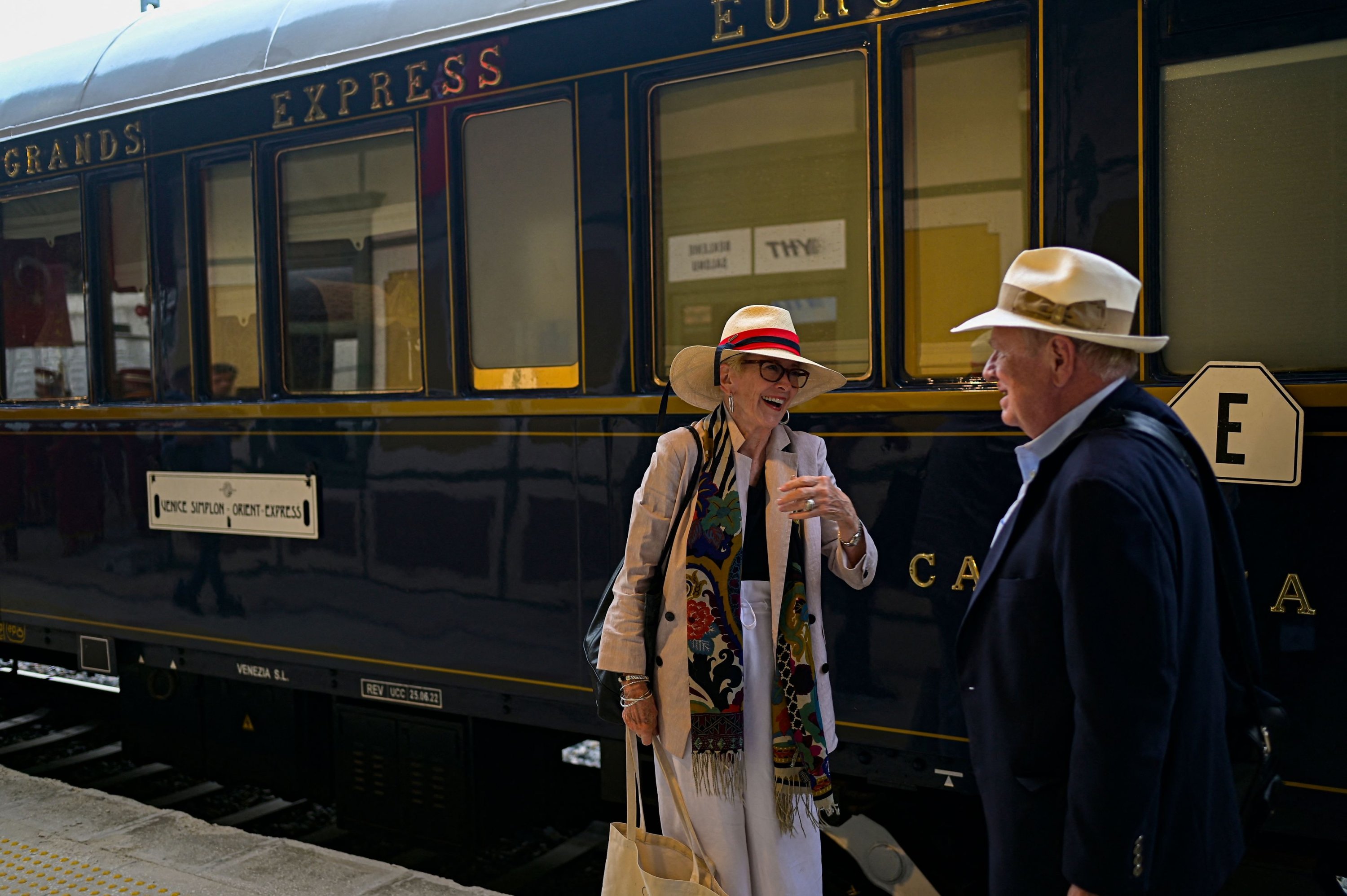 All Aboard Historical Orient Express Train Reaches Istanbul Daily Sabah