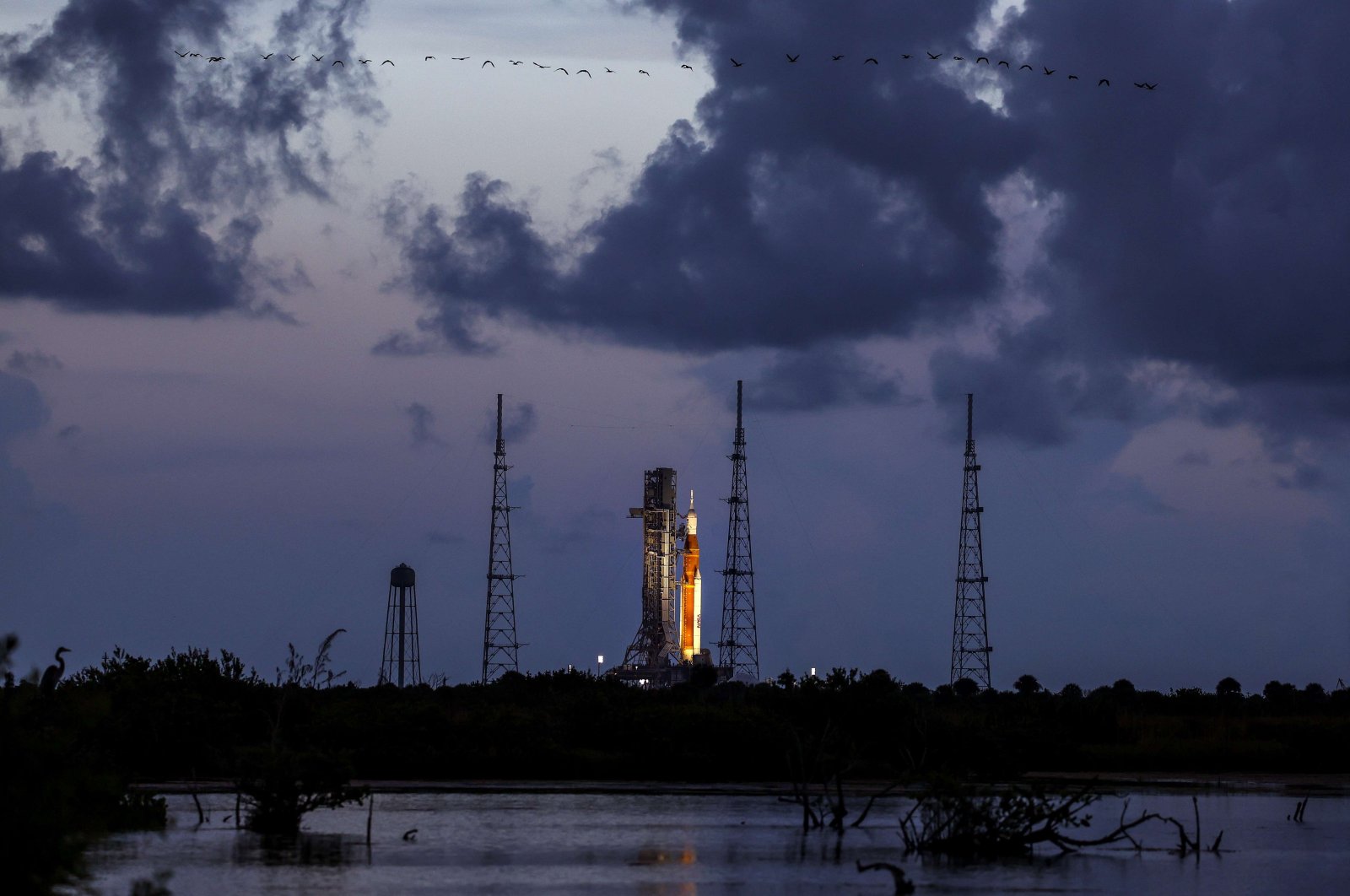 NASA&#039;s Artemis I rocket sits on launch pad 39-B at Kennedy Space Center, Cape Canaveral, Florida, U.S., Sept. 1, 2022. (AFP Photo)