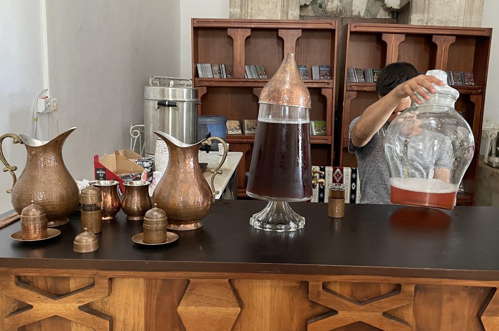 Tourists visiting the Trakya University Sultan Bayezid II Complex Health Museum have the opportunity to taste the traditional Ottoman sherbets, Edirne, Türkiye, Aug. 31, 2022. (AA Photo)