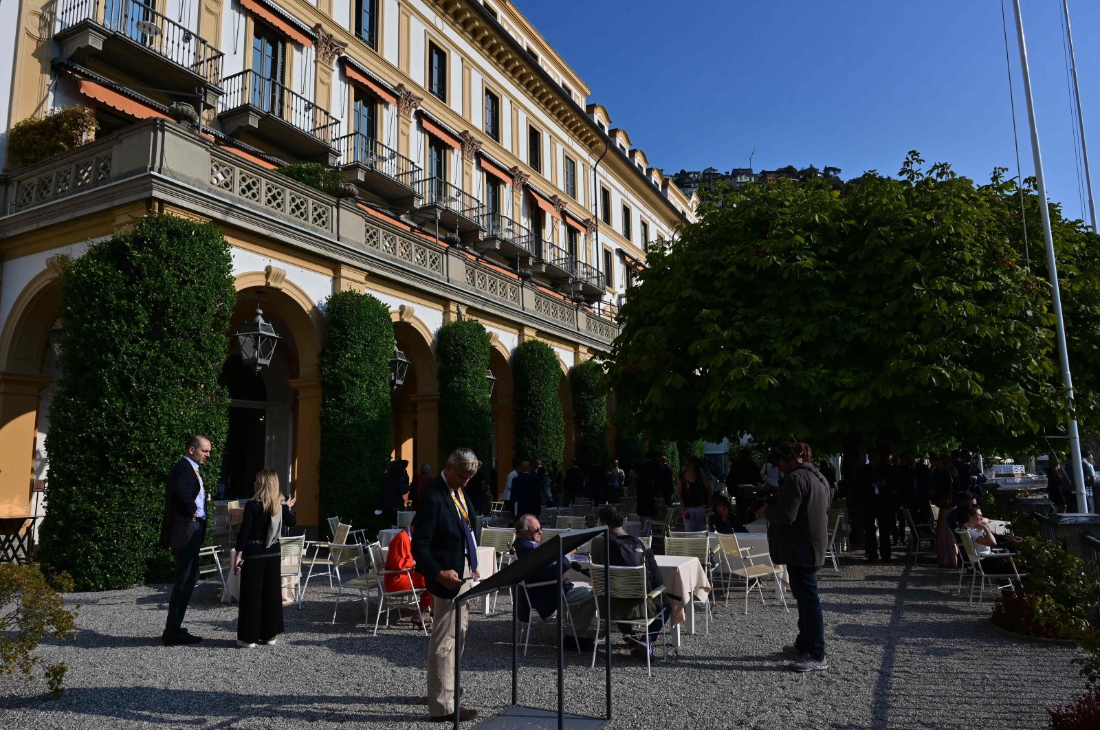 Attendees gather during the 48th edition of the annual &quot;The European House Ambrosetti&quot; forum called &quot;Intelligence on the World and Italy&quot; at Villa D&#039;Este in Cernobbio, near Como, northern Italy, Sept. 4, 2022. (AFP Photo)
