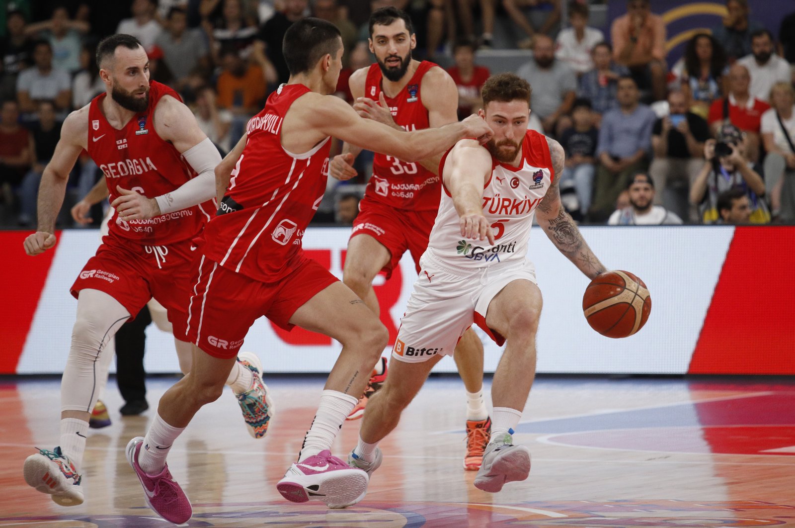 Perkelahian pasca-pertandingan mars Türkiye, bentrokan Georgia EuroBasket