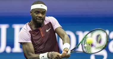 Frances Tiafoe in action against Rafa Nadal at the U.S. Open, New York, Sept. 5, 2022. (AA Photo)