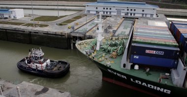 The Neopanamax container vessel Ever Loading transits the expanded canal through Cocoli locks during the one-year anniversary of the Panama Canal's expansion, on the outskirts of Panama City, Panama, June 26, 2017. (Reuters Photo)