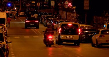 A view of cars parked on the side of a street, in Istanbul, Türkiye, Sept. 6, 2022. (DHA Photo)