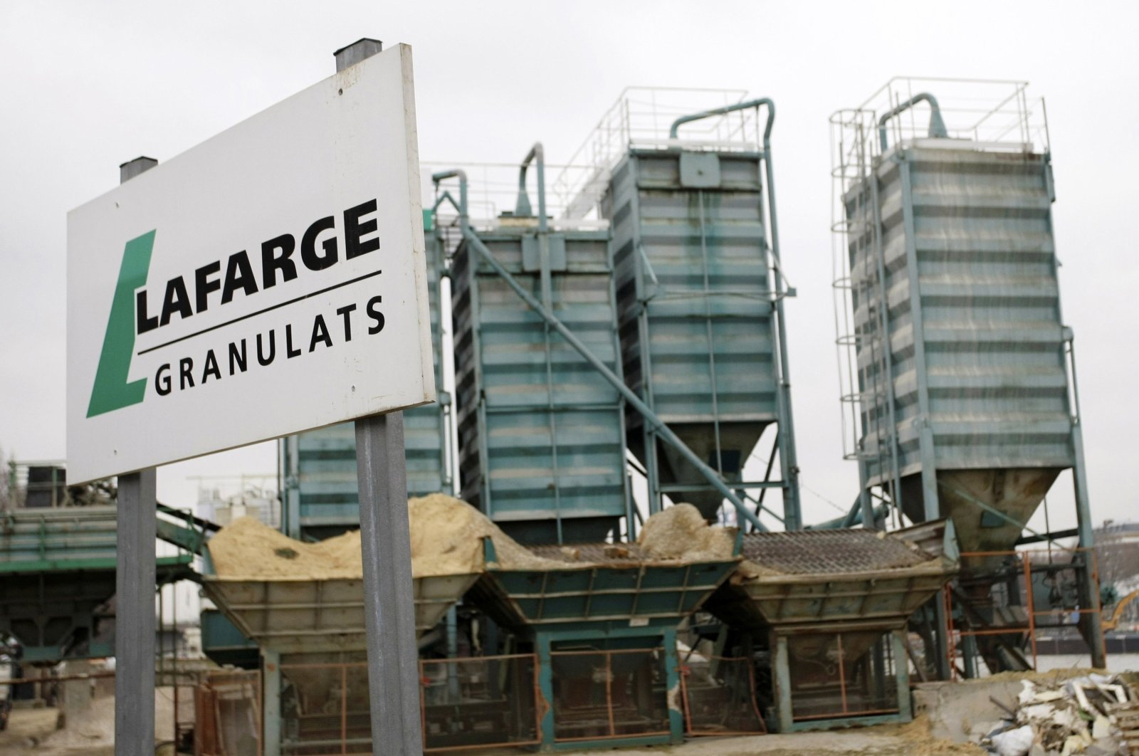 A Lafarge facility is pictured in Paris, France, Feb.18, 2009. (AP Photo)