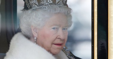 FILE PHOTO: Britain&#039;s Queen Elizabeth is driven by carriage from Buckingham Palace to the Houses of Parliament during the State Opening of Parliament in central London, Britain, May 27, 2015. (REUTERS)