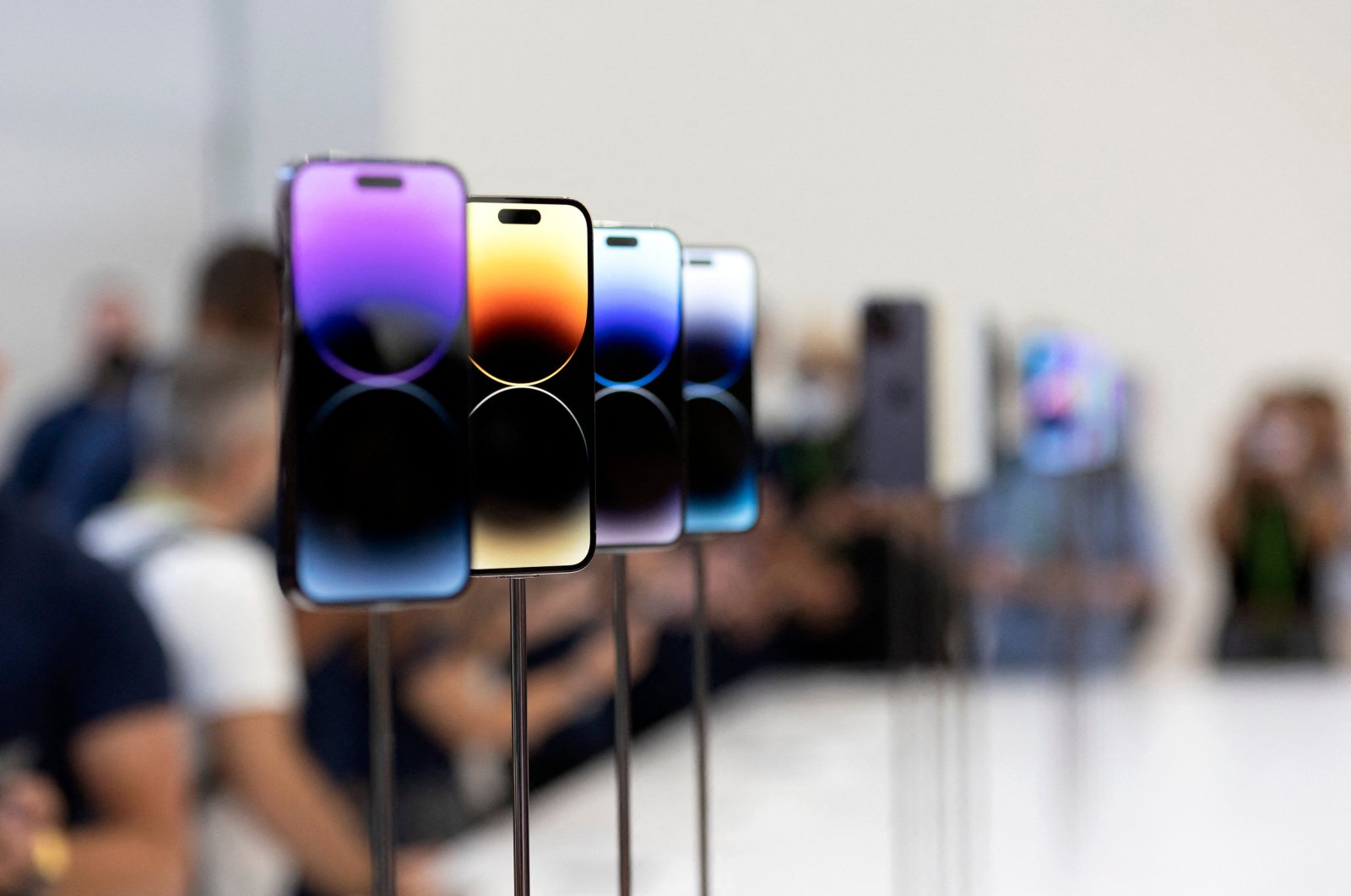 The new iPhone 14 and 14 Plus are displayed during a launch event for new products at Apple Park in Cupertino, California, Sept. 7, 2022. (AFP Photo)