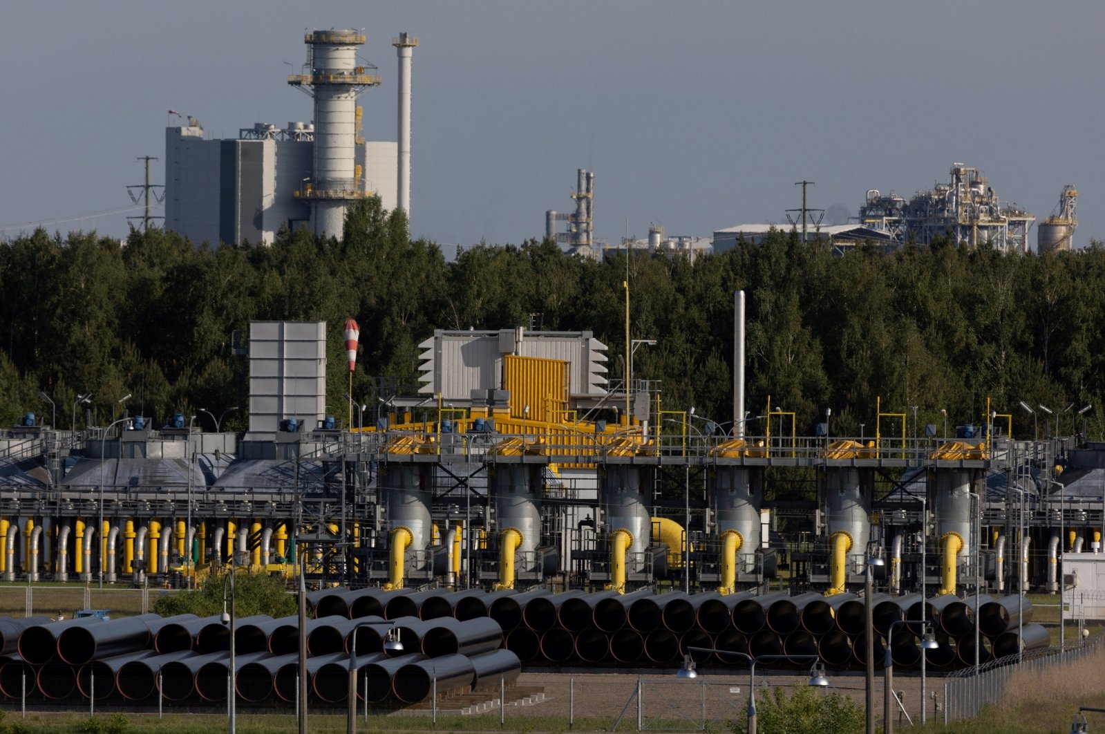 Uni Eropa terpecah terkait pembatasan harga gas Rusia di tengah ‘perang energi’