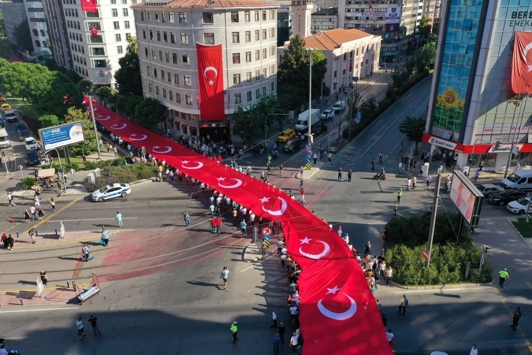 Izmir celebrates centenary of liberation from Greek occupation Daily