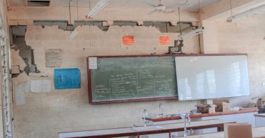 This handout photo shows earthquake damage to a school building near the city of Lae, Papua New Guinea, Sept. 11, 2022. (AFP Photo)