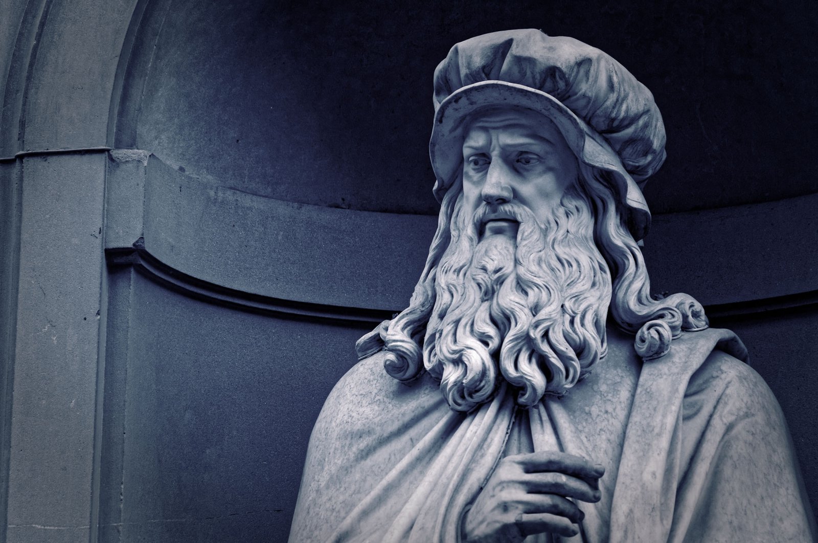 A statue of Leonardo da Vinci, in Florence, Italy. (Shutterstock Photo)