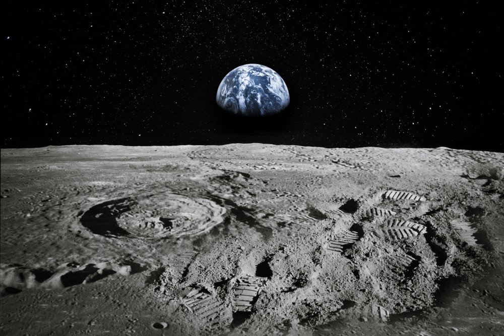 View of Moon limb with Earth rising on the horizon. (Shutterstock Photo)