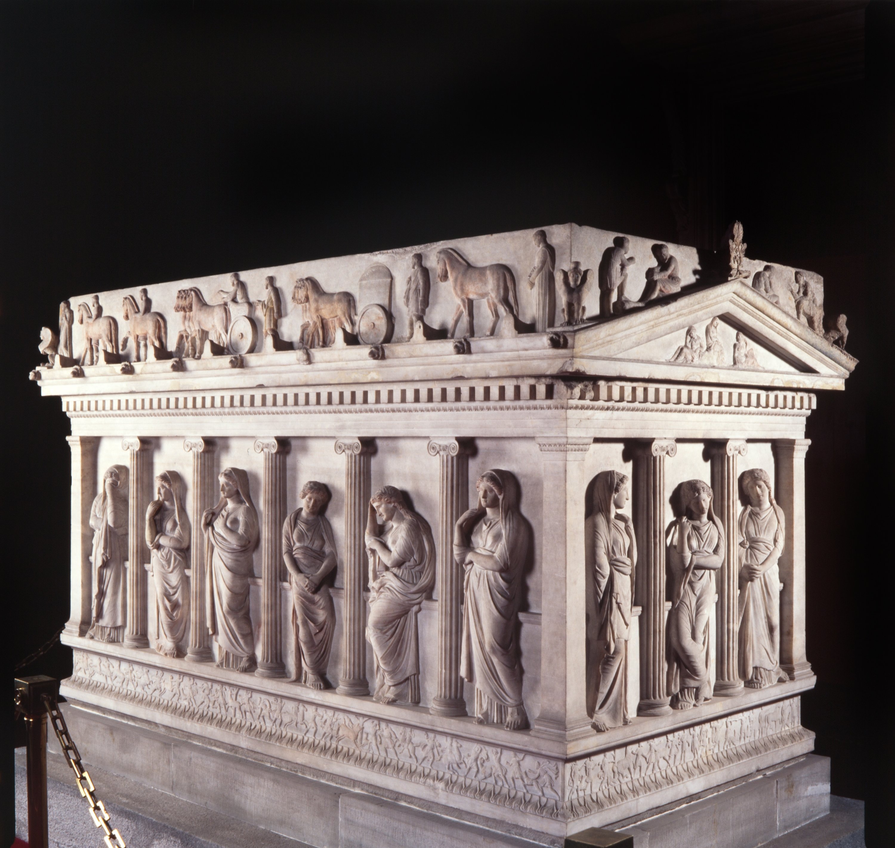Pemandangan Sarkofagus Wanita yang Menangis, Museum Arkeologi Istanbul, Türkiye, 9 September 2022. (Foto AA) 