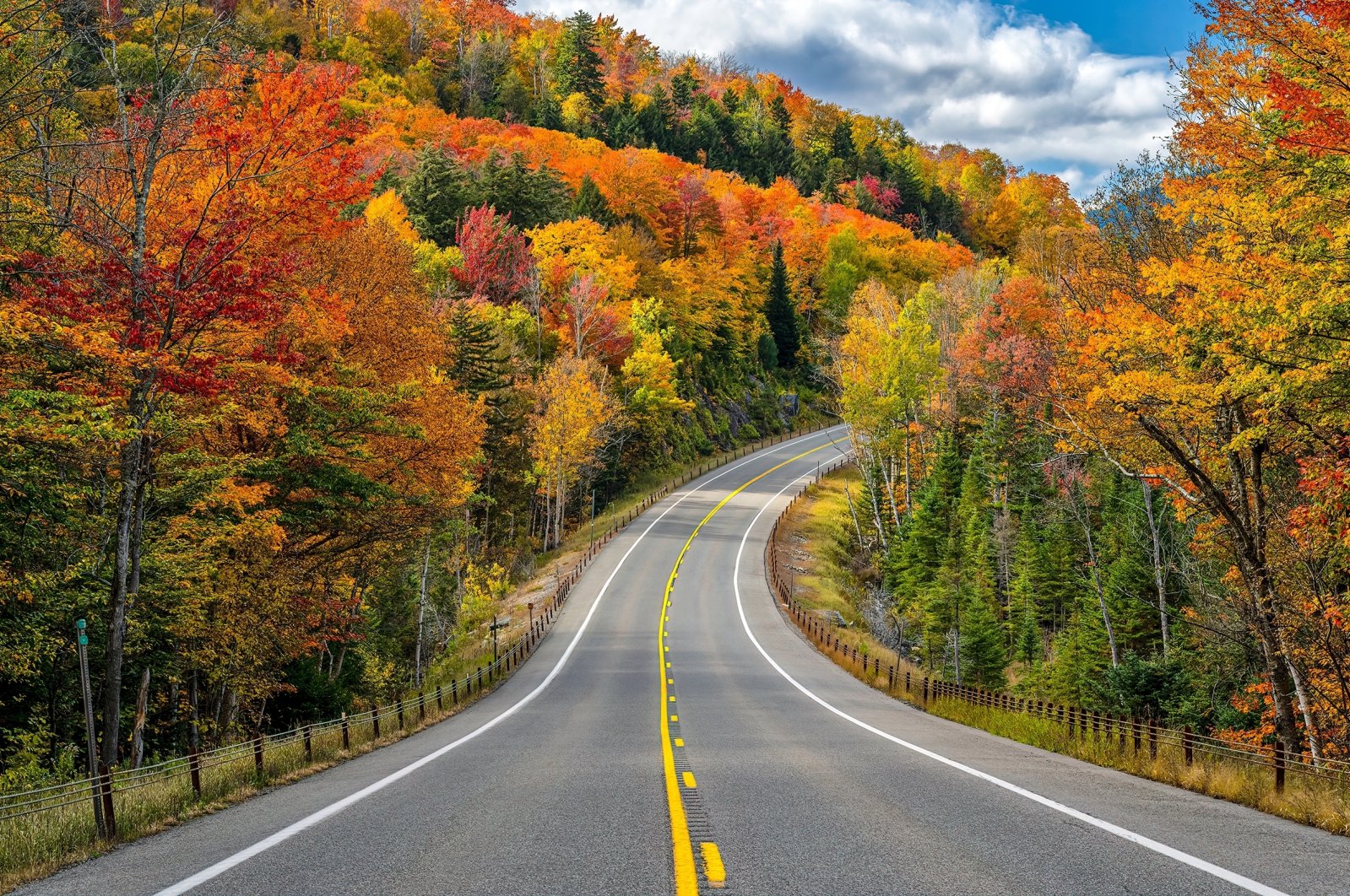 Road trips require planning to truly enjoy, especially for long routes. (Shutterstock Photo)