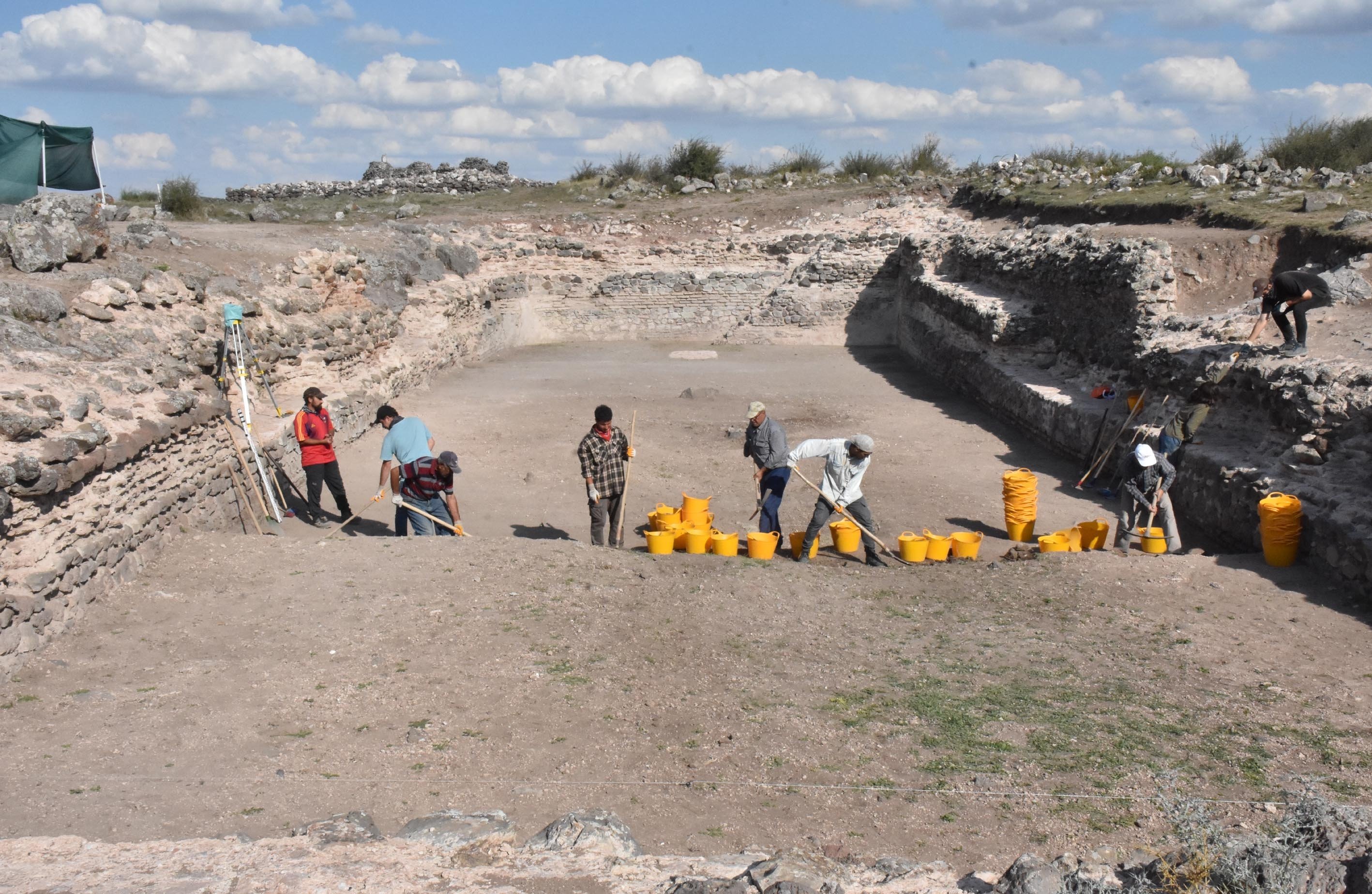 Pemandangan penelitian yang sedang berlangsung di Kastil Karacahisar, Eskişehir, barat laut Türkiye, 14 September 2022. (AA Photo)