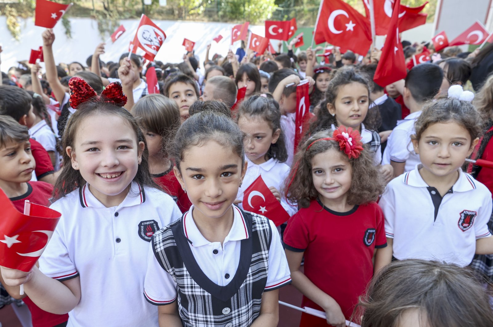 Pakar Turki memperingatkan terhadap infeksi di antara anak-anak sekolah