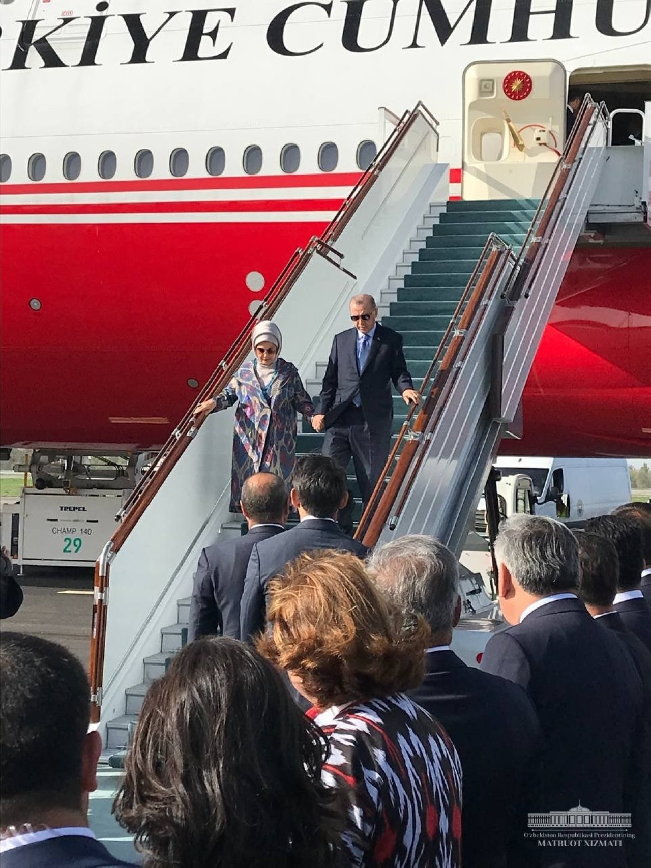 President Recep Tayyip Erdoğan arrives in Samarkand with first lady Emine Erdoğan, Uzbekistan, Sept. 15, 2022. (DHA Photo)