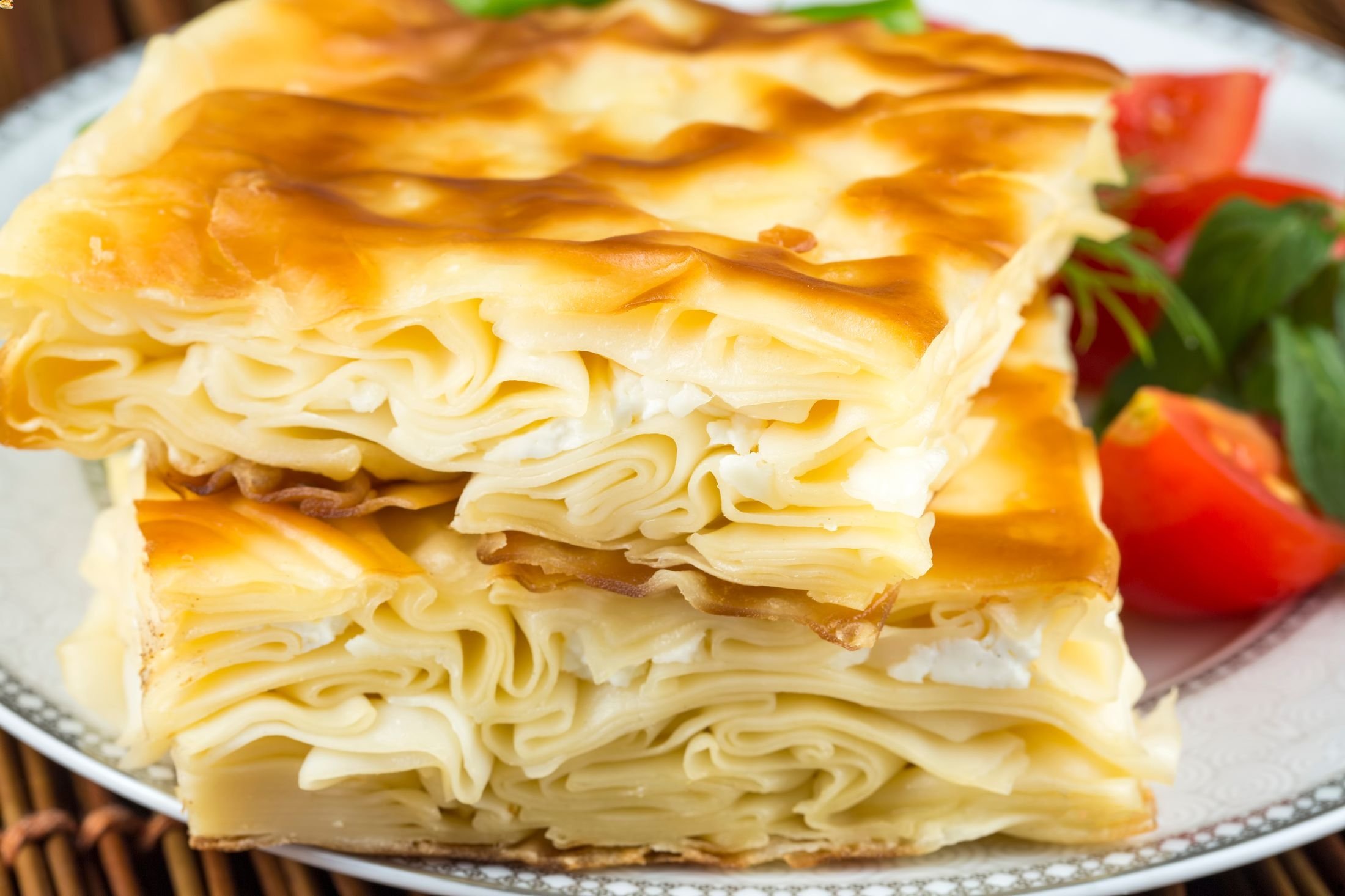 Sub böreği adalah sejenis kue gurih dalam masakan Turki.  (Foto Shutterstock)