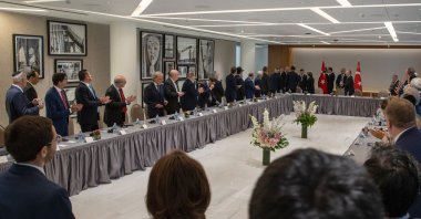 President Recep Tayyip Erdoğan meets with representatives from Jewish Organizations at Türkevi in New York City, U.S., Sept. 19, 2022. (AA Photo)