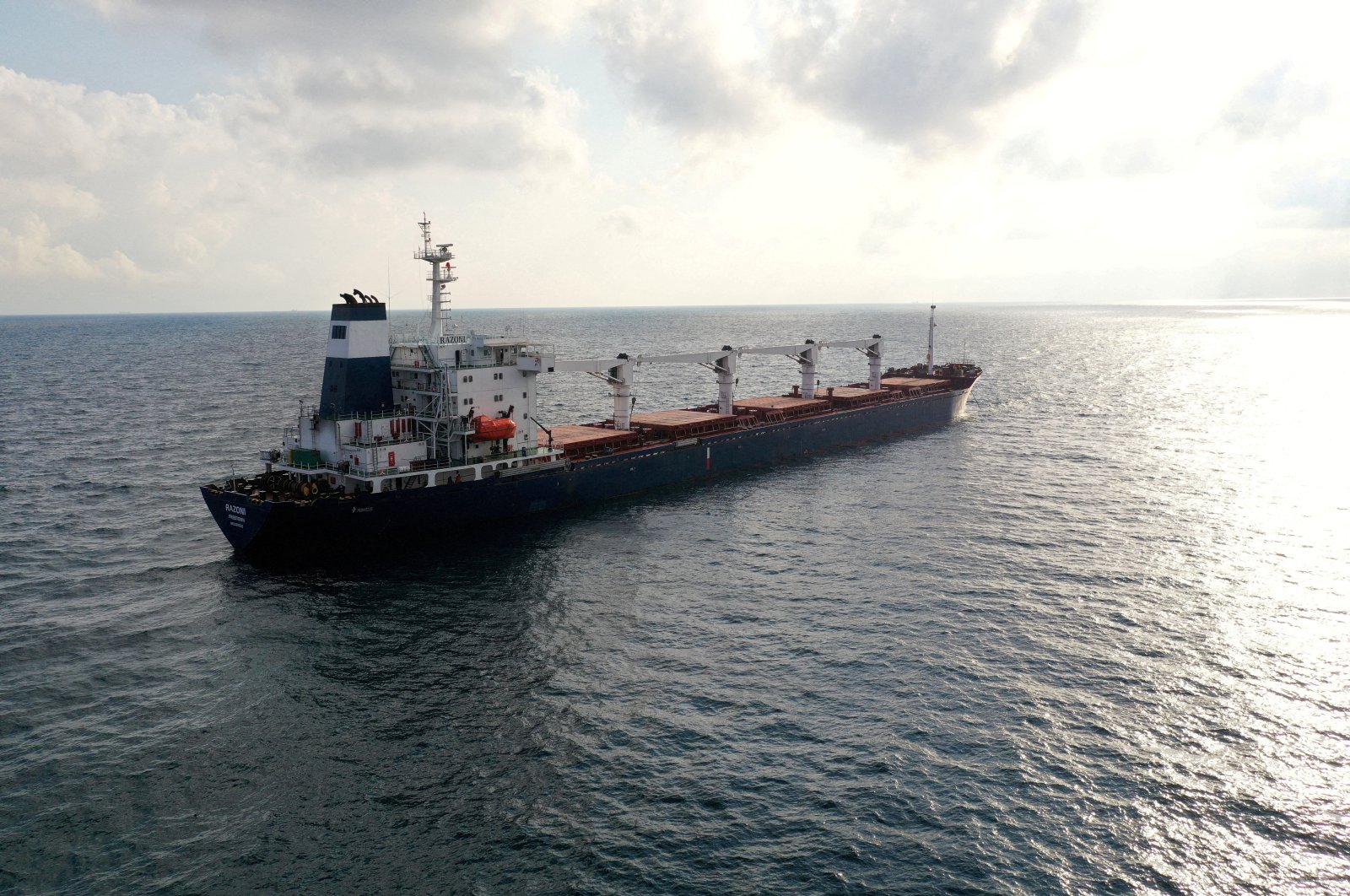 The Sierra Leone-flagged cargo ship Razoni, carrying Ukrainian grain, is seen in the Black Sea off Kilyos, near Istanbul, Türkiye, Aug. 3, 2022. (Reuters Photo)