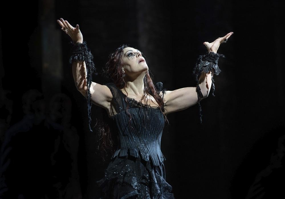 Medea Angry Met Opera to prelude season with Greek revenge epic 'Medea' | Daily Sabah