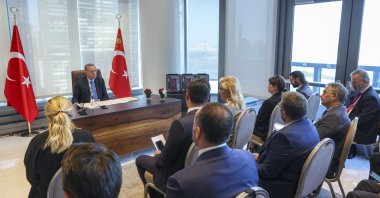 President Recep Tayyip Erdoğan meets with Turkish press members, New York, U.S., Sept. 20, 2022. (AA Photo)