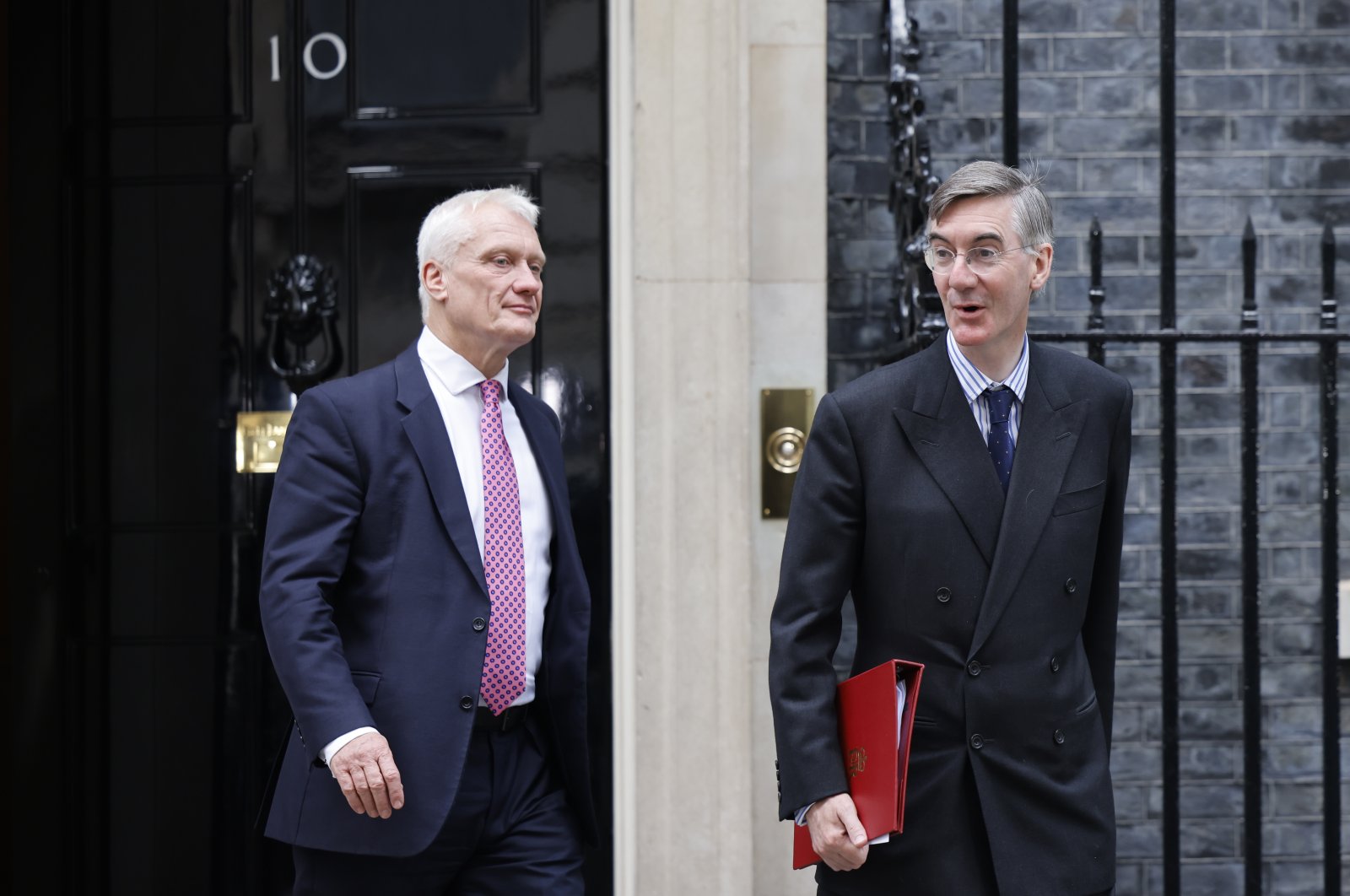 Britain&#039;s Business, Energy and Industrial Strategy Secretary Jacob Rees-Mogg (R) and Minister for Climate at the Business Department Graham Stuart (L) leave the Cabinet meeting at Downing Street in London, Britain, Sept. 7, 2022. (EPA Photo)