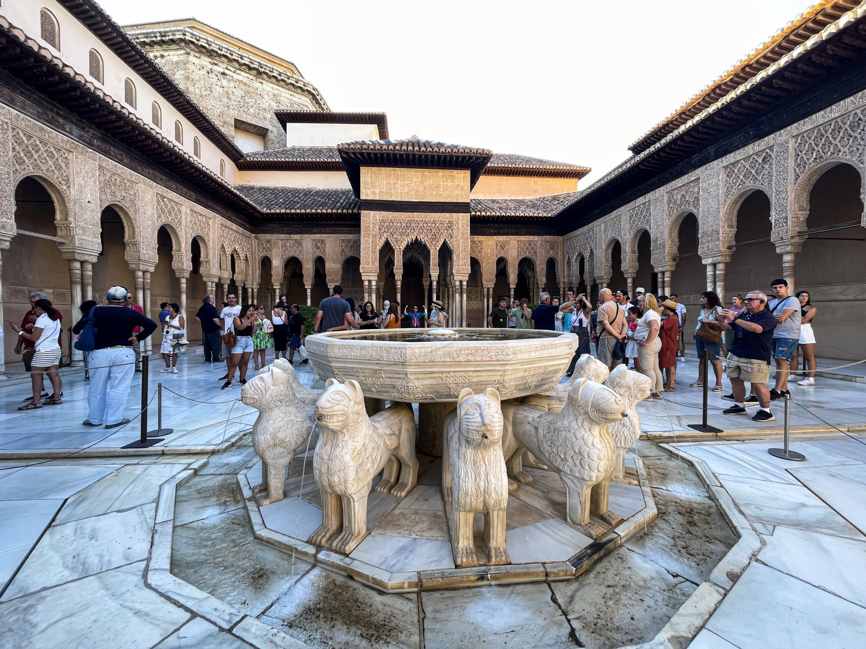 Splendid Andalusian Alhambra palace continues to draw visitors | Daily ...