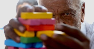A man above 55 years old undergoes a memory screening test at Jayanagar General Hospital, Bengaluru, India, Sept. 21, 2022. (EPA Photo)