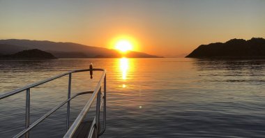 Sunrise during a blue cruise voyage is an experience to behold. (Photo by Özge Şengelen)