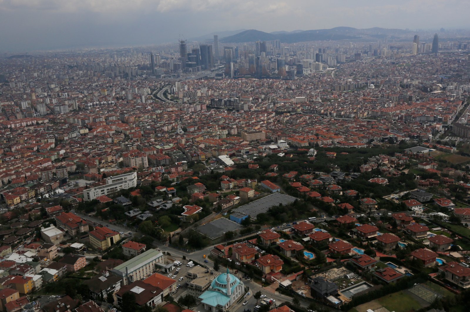A view of residential areas in the Asian side of Istanbul, Türkiye, April 12, 2022. (Reuters Photo)