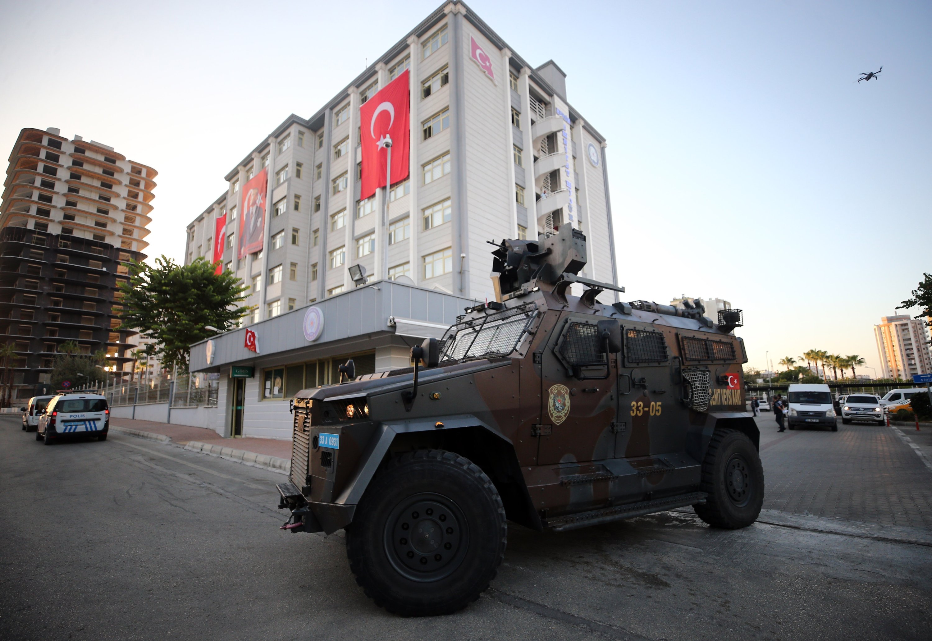 Türkiye’s MİT arrests 3 PKK terrorists in Syria’s north