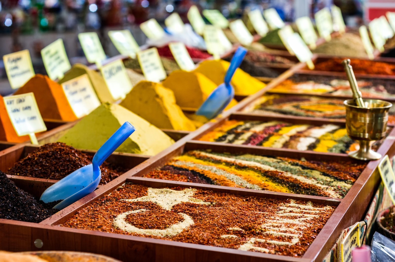 Turks truly have a specific way of shopping for the foods they consume and pay special attention to ensuring what they eat is seasonal and top quality. (Shutterstock Photo)