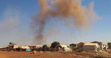 Smoke billows following Russian airstrikes near Syria's Bab al-Hawa border crossing with Türkiye, Sept. 27, 2022 (AFP Photo)