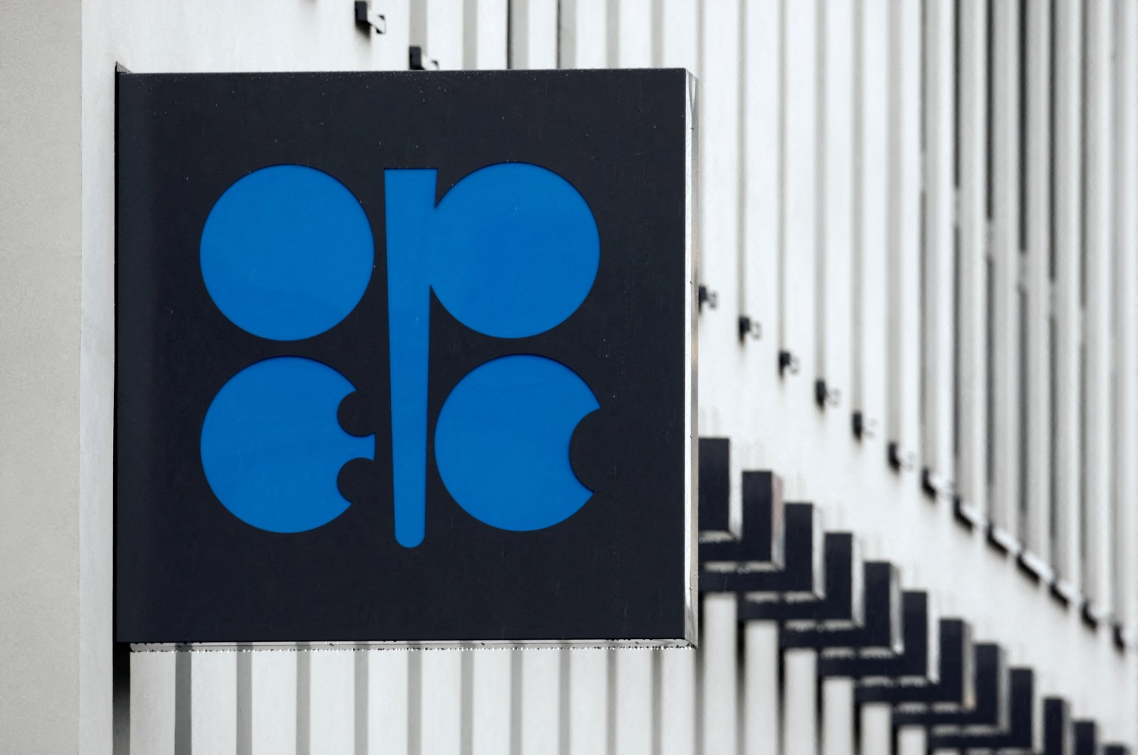 The logo of the Organization of the Petroleum Exporting Countries (OPEC) in Vienna, March 16, 2010. (Reuters Photo)