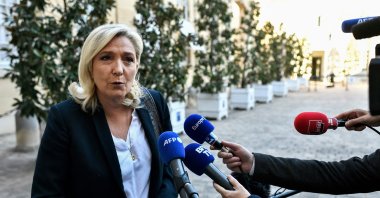 French far-right party Rassemblement National (National Rally) leader Marine Le Pen speaks to the media after meeting with France&#039;s prime minister as part of the talks with the presidents of parliamentary groups on pension reforms at the Hotel Matignon in Paris, France, Sept. 22, 2022. (AFP File Photo)