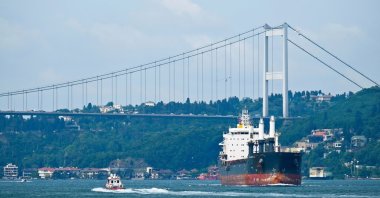 A view of a ship sailing through the Bosporus in Istanbul, Türkiye, May 24, 2018. (Shutterstock Photo)