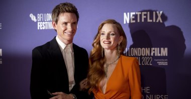 English actor Eddie Redmayne (L) and U.S. actor Jessica Chastain pose on the red carpet for &quot;The Good Nurse&quot; premiere during the BFI London Film Festival, London, U.K., Oct. 10, 2022. (EPA Photo)