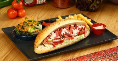 Izmir is famous with its kumru sandwich. (Shutterstock Photo)