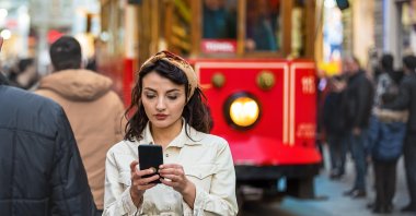 Türkiye certainly isn't the worst culprit of smart phone and social media usage but times have certainly been changing. (Reuters Photo)