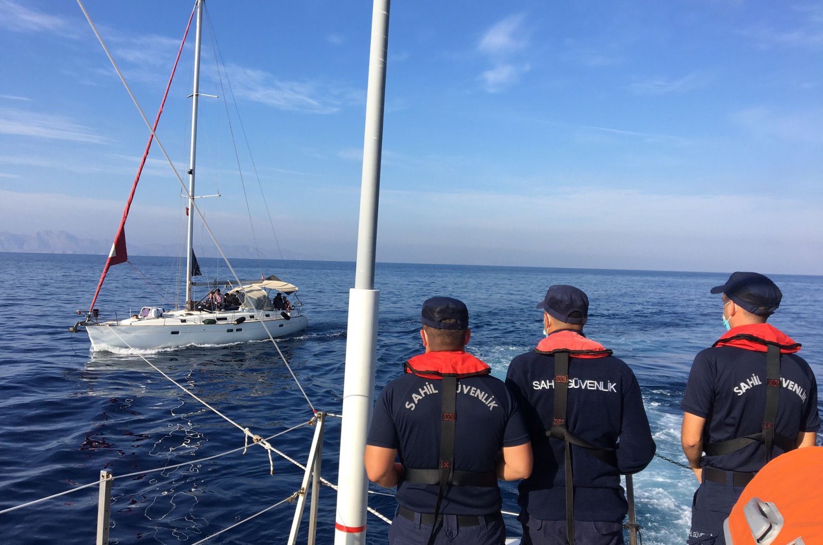 Penjaga Pantai Turki menyelamatkan 53 migran di lepas pantai Aegea Türkiye