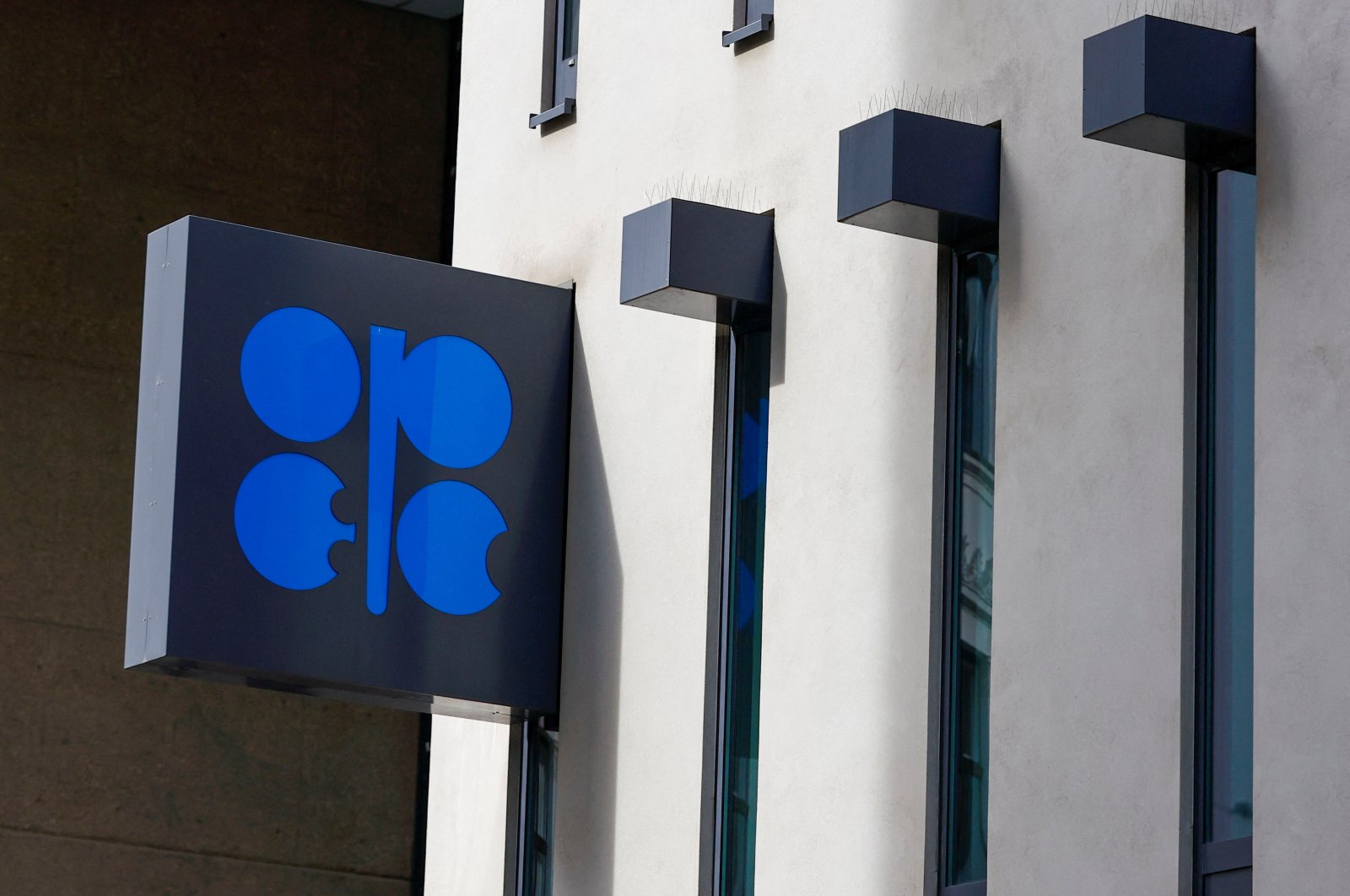 Arab Saudi, AS bentrok di depan umum atas pengurangan produksi minyak OPEC+