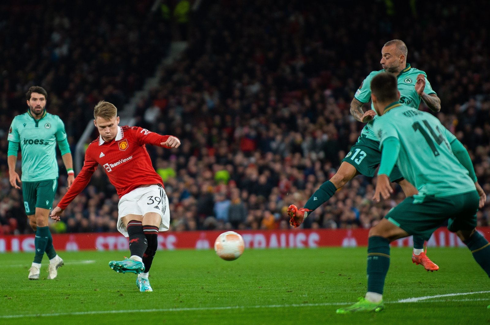 Manchester United&#039;s Scott McTominay takes a shot during the UEFA Europa League group stage match between Manchester United and Omonia Nicosia at Old Trafford, Manchester, Britain, Oct. 13, 2022. (EPA Photo)