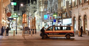 Armed police officers stand guard in a shopping street in the center of Vienna, following a shooting, Vienna, Austria, Nov. 2, 2020. (AFP Photo)