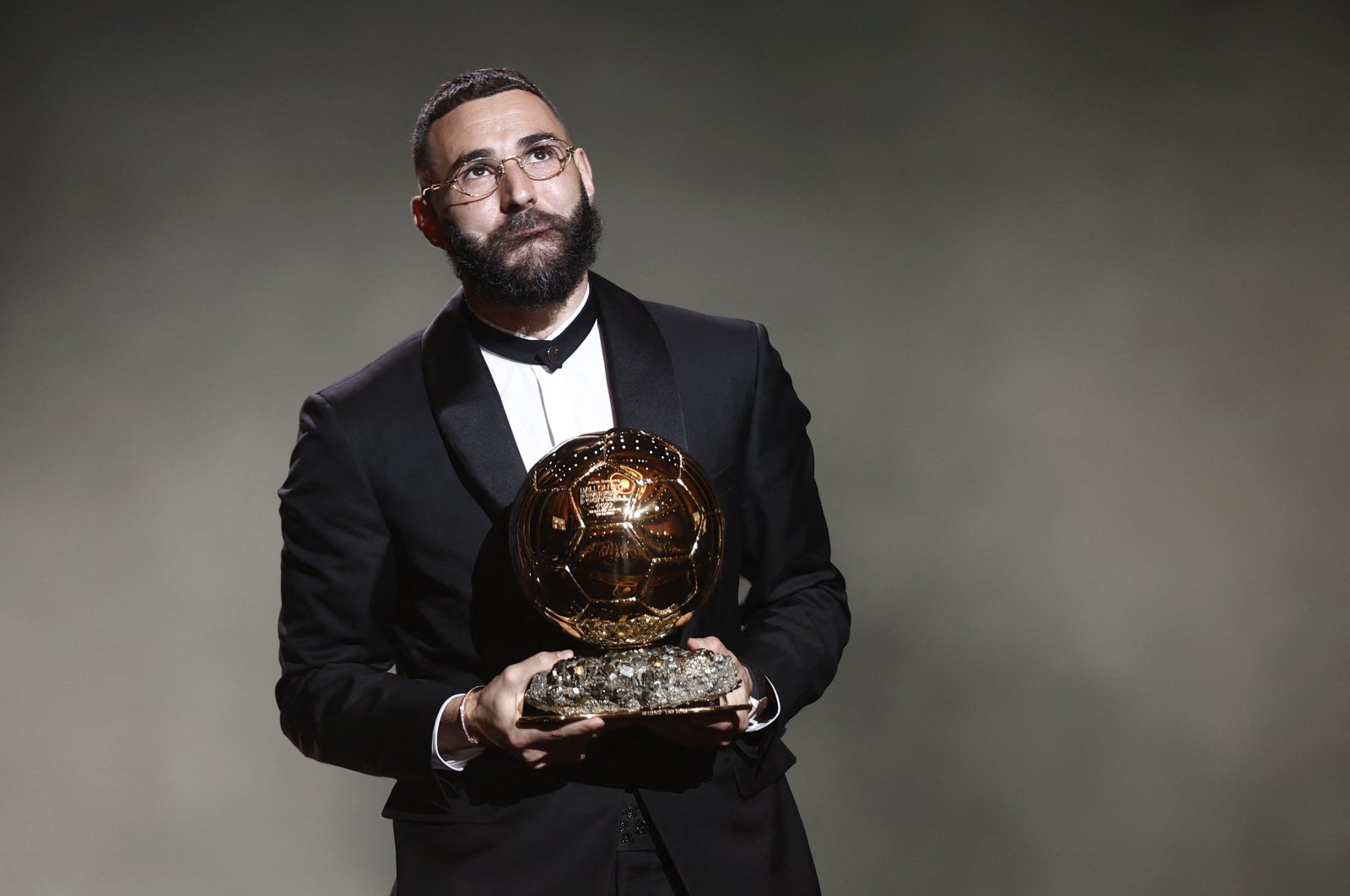 Real Madrid&#039;s Karim Benzema after winning the Ballon d&#039;Or at Chatelet Theatre. Paris, France, Oct. 17, 2022.  (REUTERS Photo)