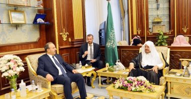 Chairperson of the Parliamentary Friendship Group Halil Özcan (L) meets with the head of the Shura Council Abdullah ibn Muhammad Al ash-Sheikh in Riyadh, Saudi Arabia, Oct. 18, 2022. (AA Photo)