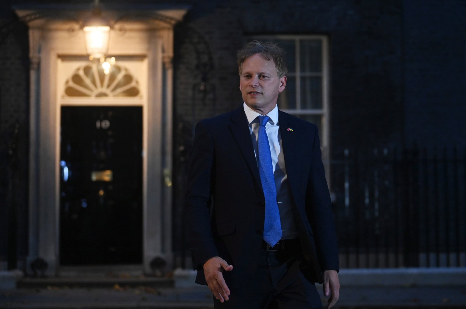 Shapps menjadi menteri dalam negeri Inggris yang baru di tengah kekacauan Kabinet