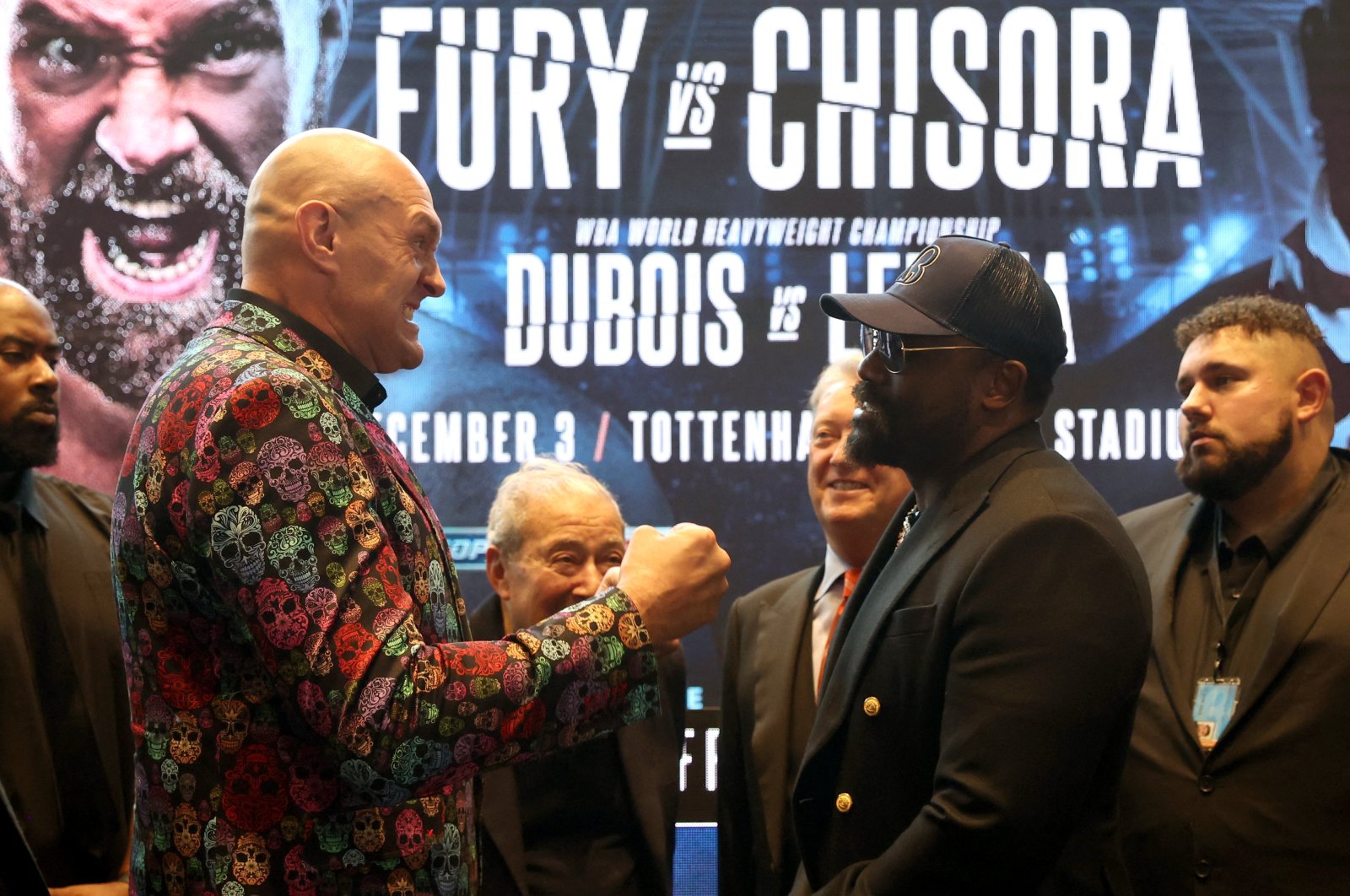 Tyson Fury and Derek Chisora pose after a press conference at Tottenham Hotspur Stadium, London, Britain, Oct. 20, 2022. (REUTERS Photo)