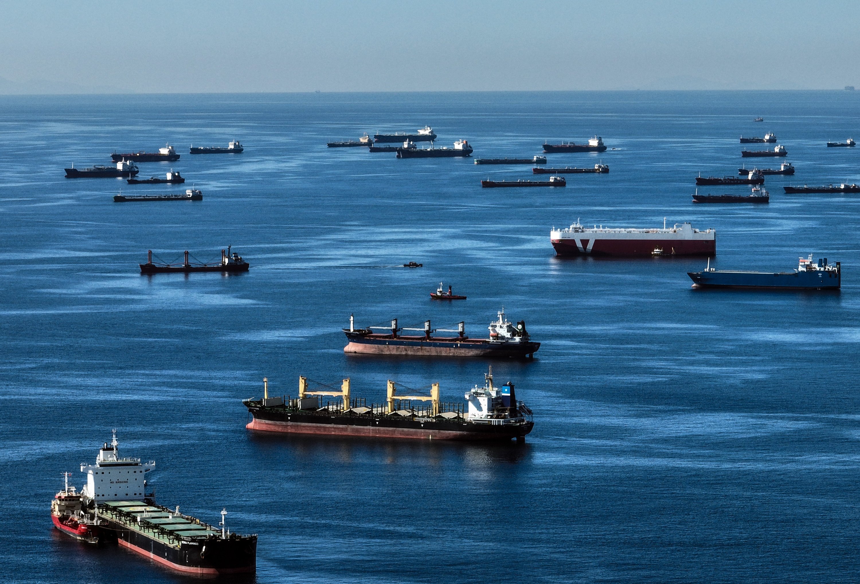 SHIPS  AND  THE  SEA  (海と船の歴史)